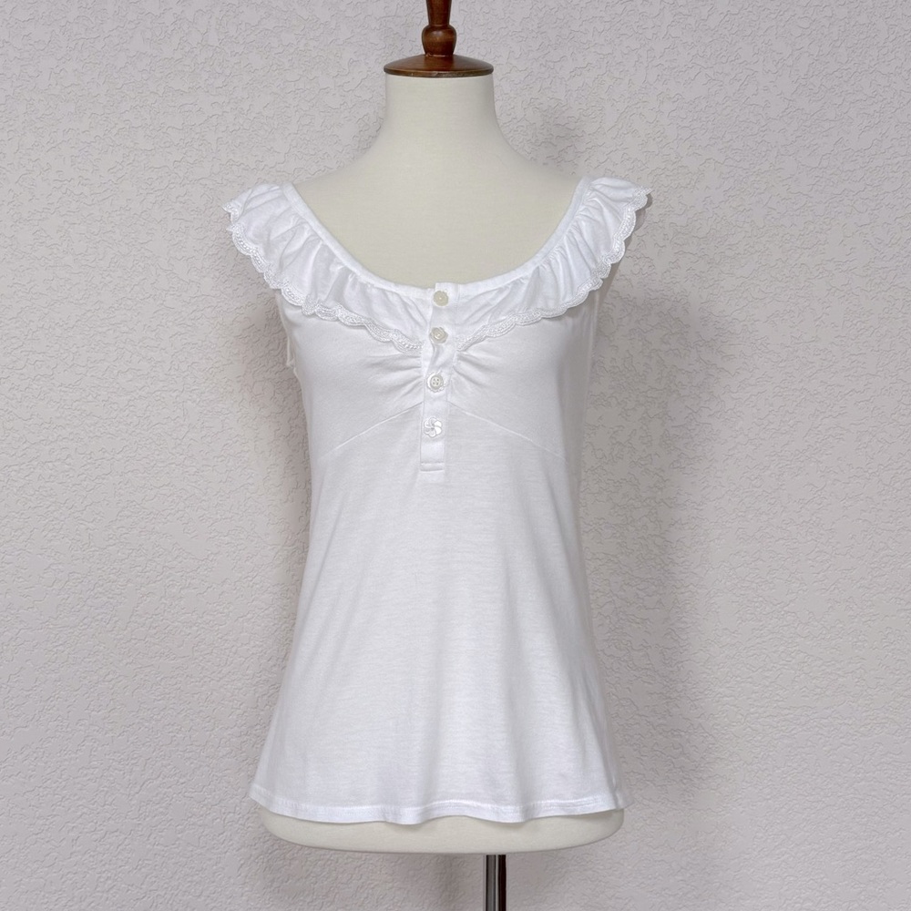 Anthropologie Ric Rac white knit top with top ruffle sz S